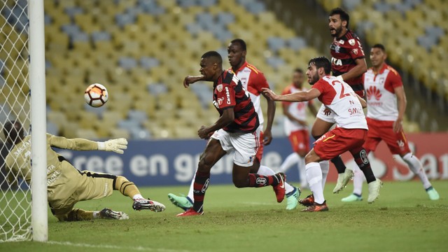 Flamengo perde chances contra Santa Fe e volta a empatar na Libertadores