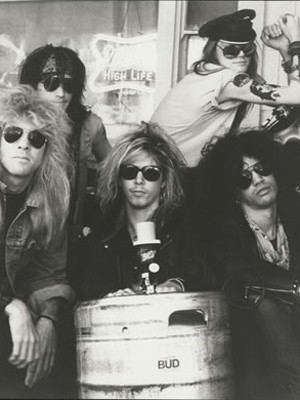 Formação original do Guns: Steven Adler, Izzy Stadlin, Duff McKagan, Axl Rose e Slash (Foto: Divulgação / Greg Freeman)