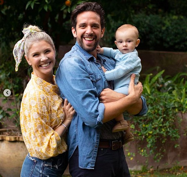 O ator Nick Cordero com a esposa e o filho (Foto: Instagram)