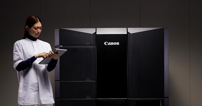 Impressora 3D da Canon foi desenvolvida para poupar tempo em processos de impressão de pequeno e grande volume (Foto: Divulgação/Canon)