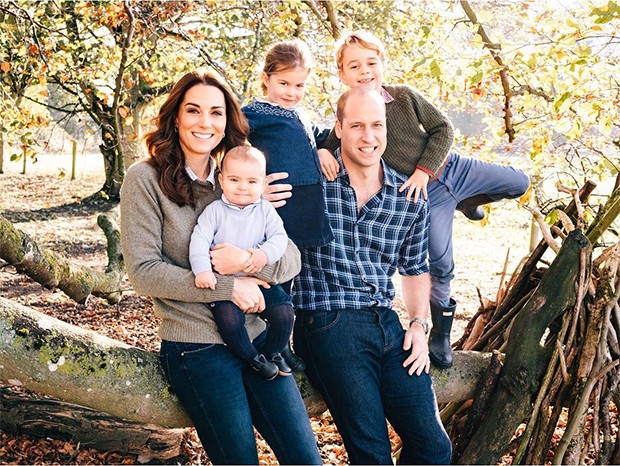 Kate Middleton, o príncipe William e os filhos: Louis, Charlotte e George (Foto: Instagram / Kensington Royal)