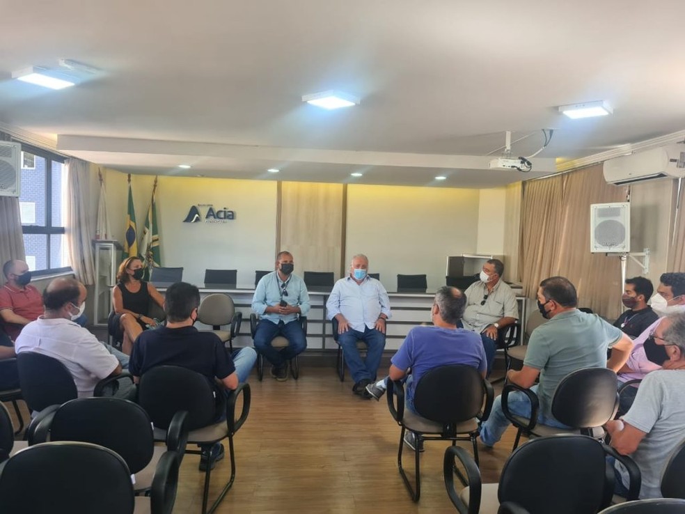 Reunião em Poços de Caldas definiu que prefeitura não irá promover festas de carnaval em 2022 — Foto: Divulgação/Prefeitura de Poços de Caldas