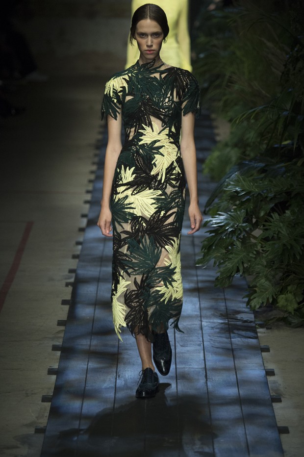 Botanical Brilliance at Erdem - Vogue | en