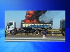 Caminhão carregado de celulose pega fogo em rodovia de Araçatuba