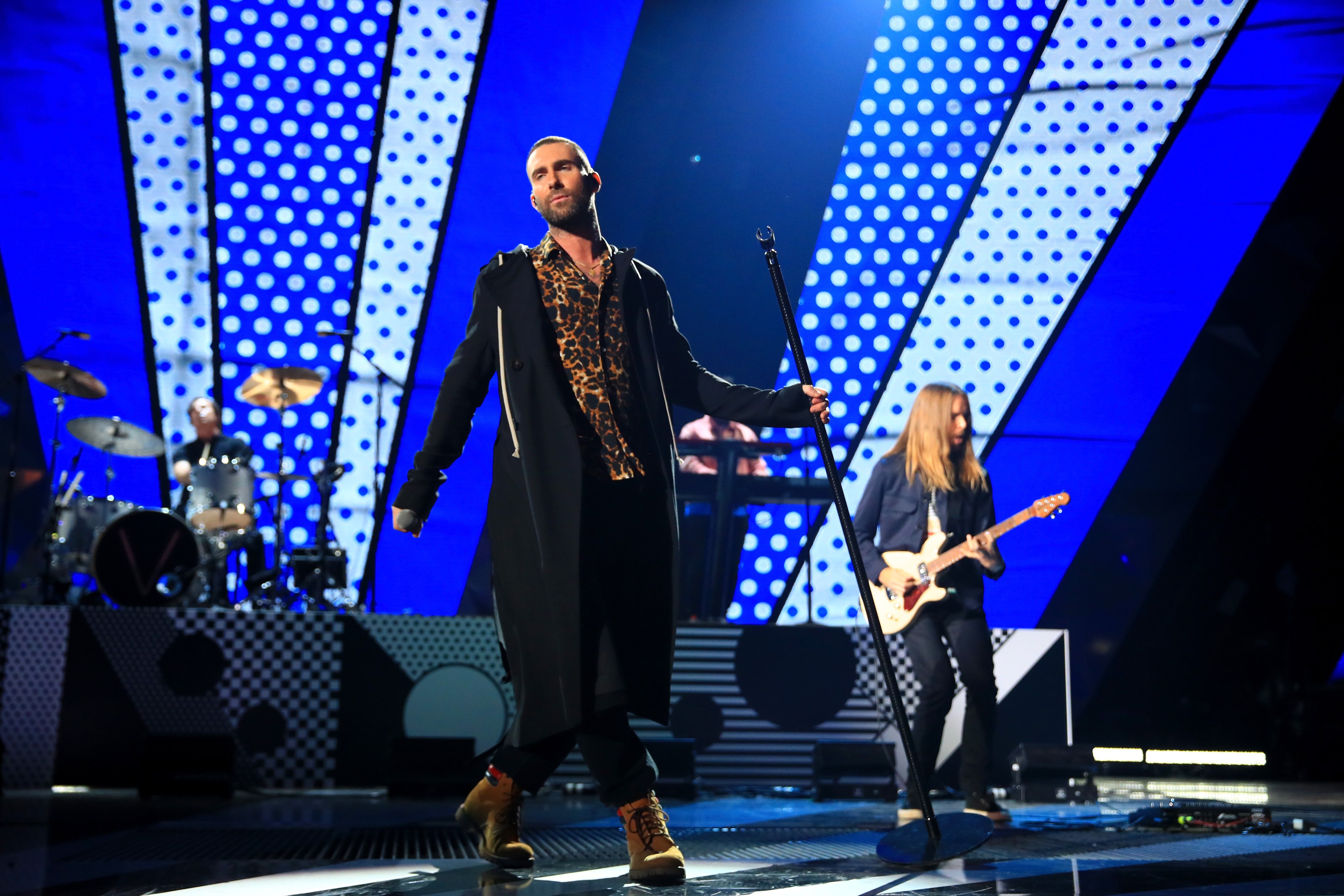 Adam Levine em um show do Maroon 5 (Foto: Getty Images)