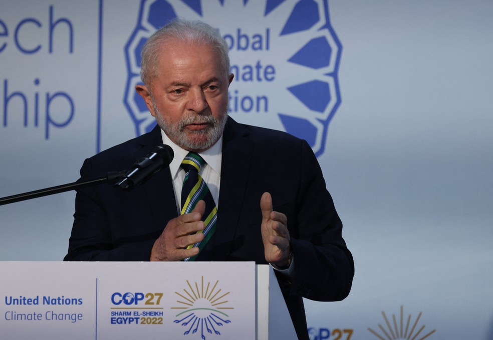 Lula discursa na COP27 — Foto: Ahmad Gharabli/AFP