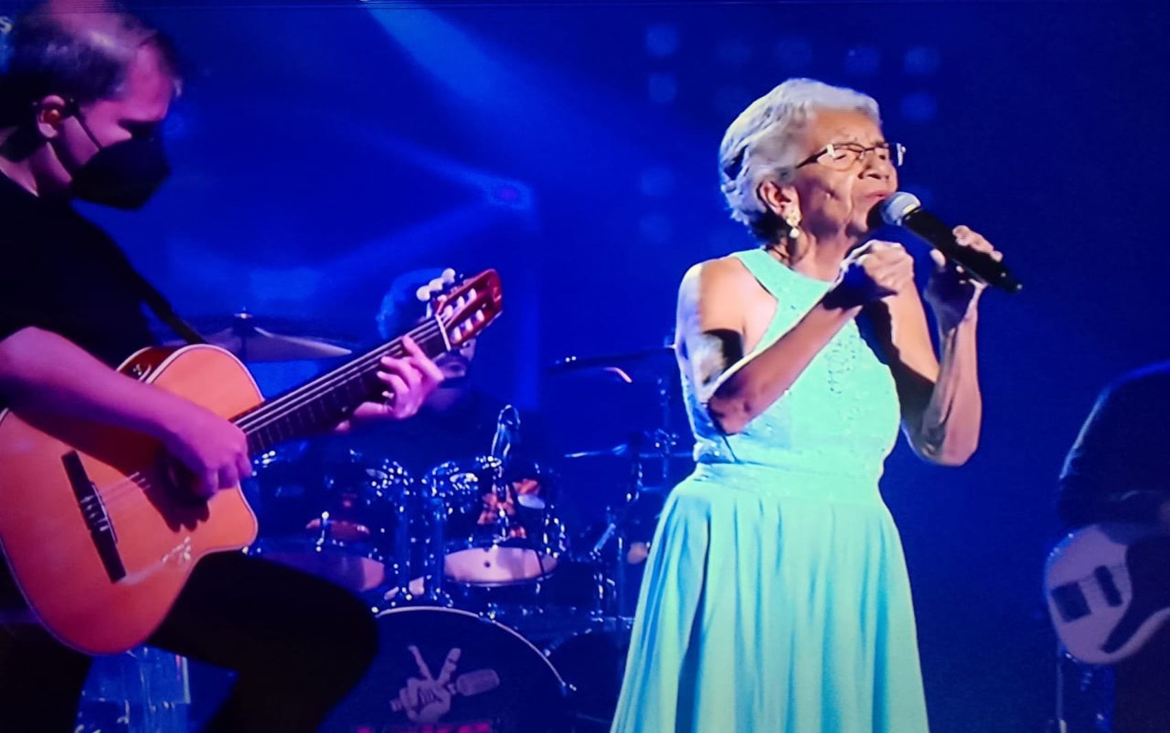 Cantando Pixinguinha, sergipana Acaciamaria passa para mais uma etapa do The Voice +