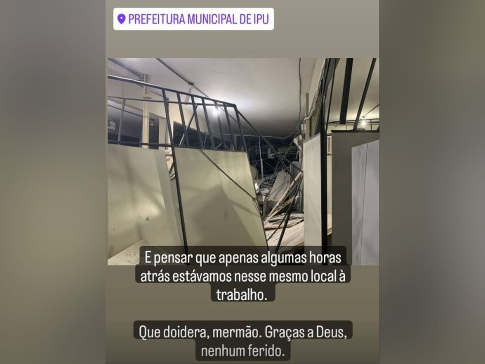 Secretário de Turismo de Ipu compartilhou uma imagem de como ficou a sede da prefeitura da cidade após a explosão na agência bancária. — Foto: Reprodução/ Instagram