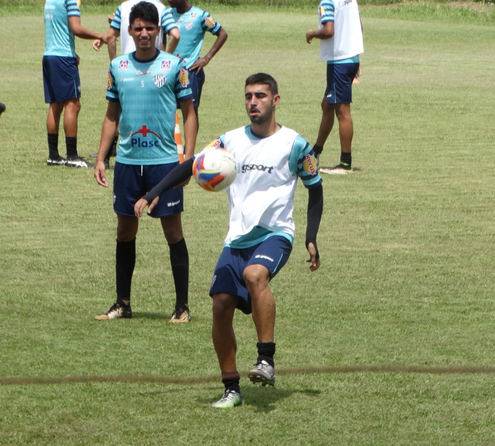 Lateral esquerdo que estava no Tupi, está acertando com o Cruzeiro