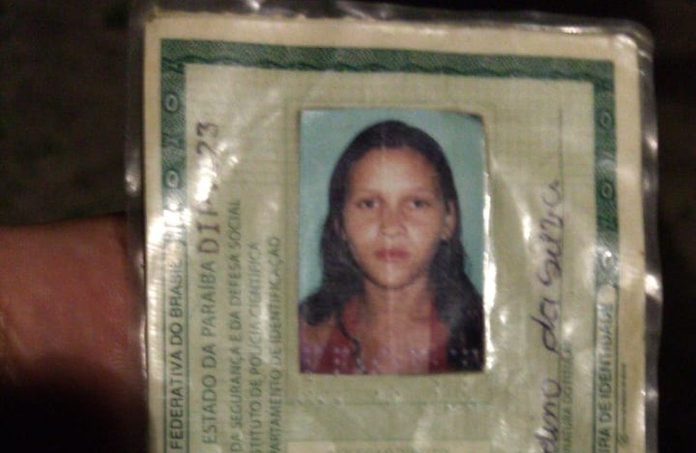 Mulher morta por ex-companheiro, na Paraíba, foi identificada como Josineide Ascendino da Silva, de 30 anos — Foto: PMPB/Divulgação