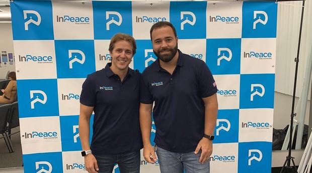 Hudson (à esquerda), CEO da InpeaceApp no Brasil, e Filipe Coelho (à direita), CEO da InpeaceApp nos EUA (Foto: Divulgação/InpeaceApp)