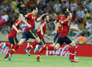 Seleção da Espanha comemora vitória na Copa das Confederações (Foto: EFE)