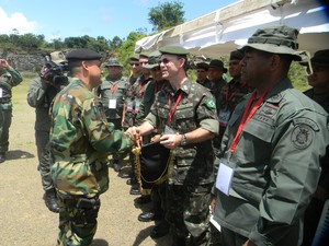 Exército brasileiro detém militares venezuelanos em Roraima