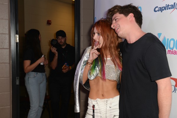 Bella Thorne e Charlie Puth (Foto: Getty Images)