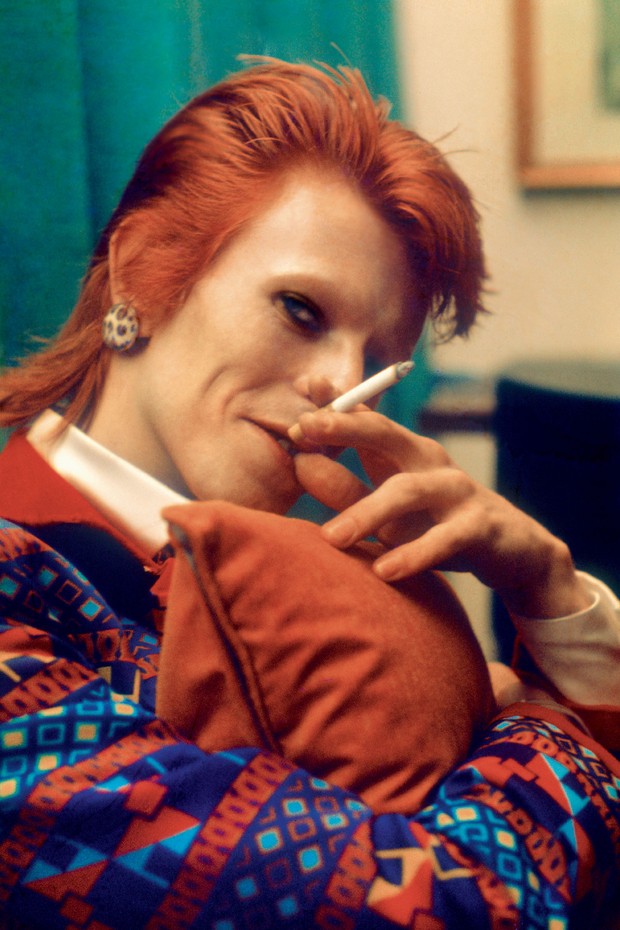 O ator, em 1973, em meio ao sucesso de Ziggy Stardust (Foto: Reprodução/Vogue Brasil)