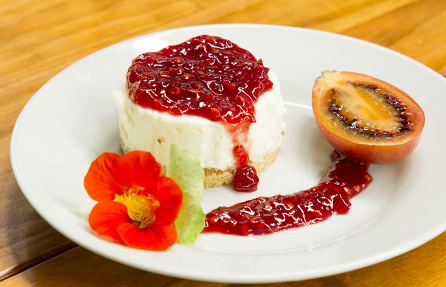 Cheesecake de tomate de árvore (Foto: Henrique Rodrigues)