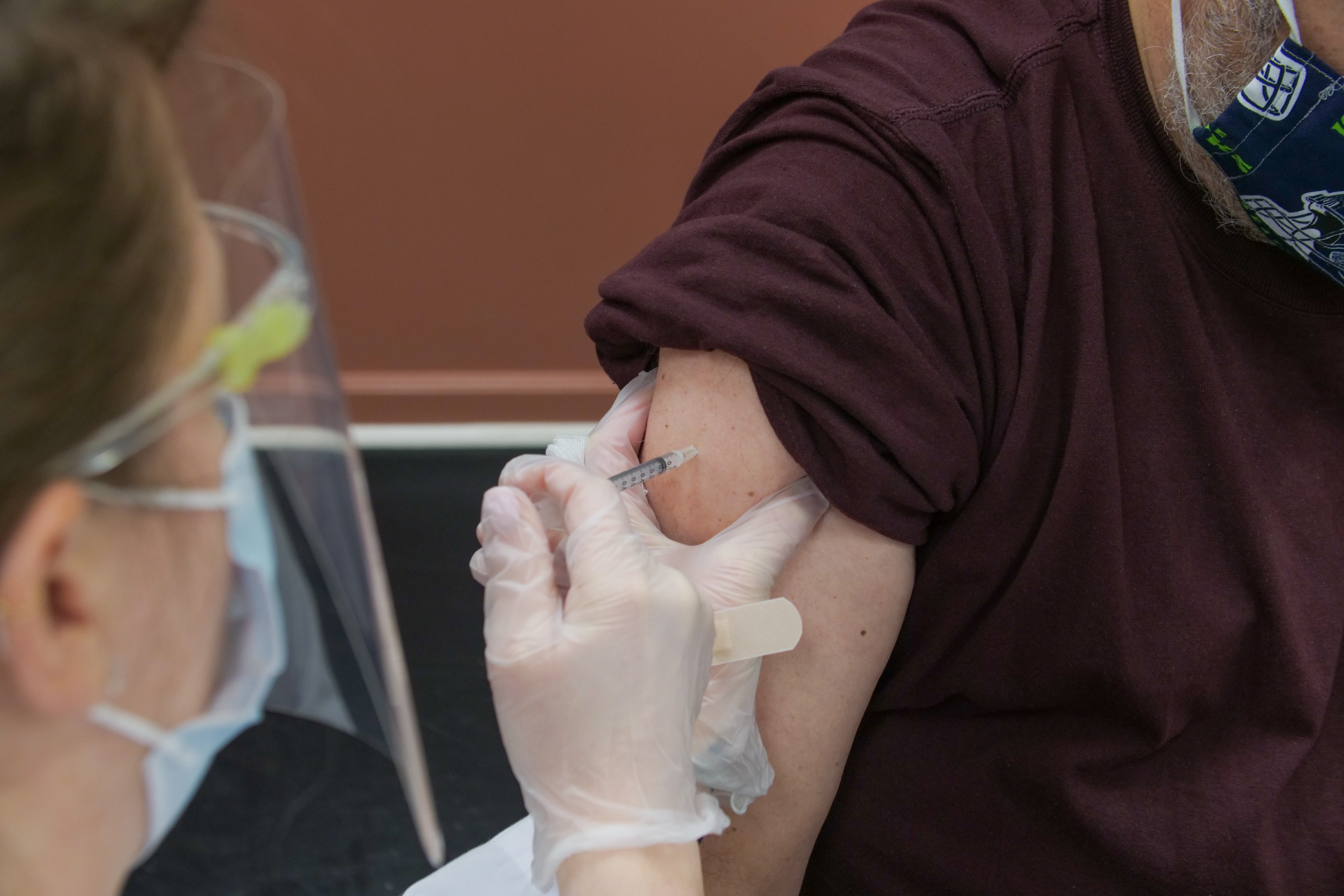 Universidade de Oxford inicia ensaio clínico com vacina contra o HIV (Foto: Steven Cornfield/Unsplash)