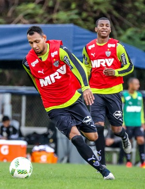 Atlético-MG; Mansur; Erazo (Foto: Bruno Cantini/CAM)