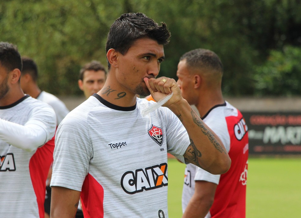 Kieza, que tem 25 gols em 78 jogos pelo Vitória,  pode passar a defender o Botafogo (Foto: Maurícia da Matta/Divulgação/EC Vitória)