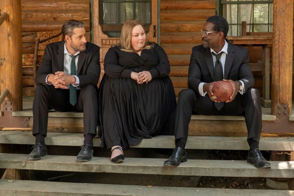O elenco principal em uma foto promocional da 6ª temporada de This Is Us — Foto: Divulgação/NBC