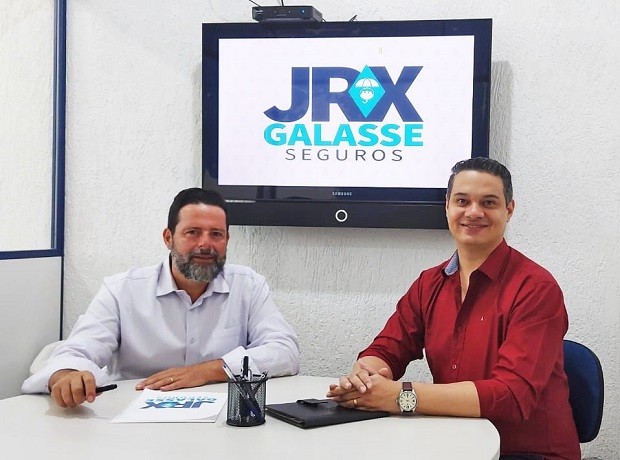 Fabio Galasse, diretor comercial da JRX Galasse e João Ricardo, diretor administrativo (Foto: Divulgação)