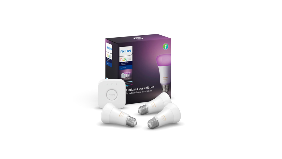 Philips Hue White & Color Ambiance A60 E27 Starter Kit é um combo que oferece três lâmpadas smart e um hub Bridge — Foto: Divulgação/Philips