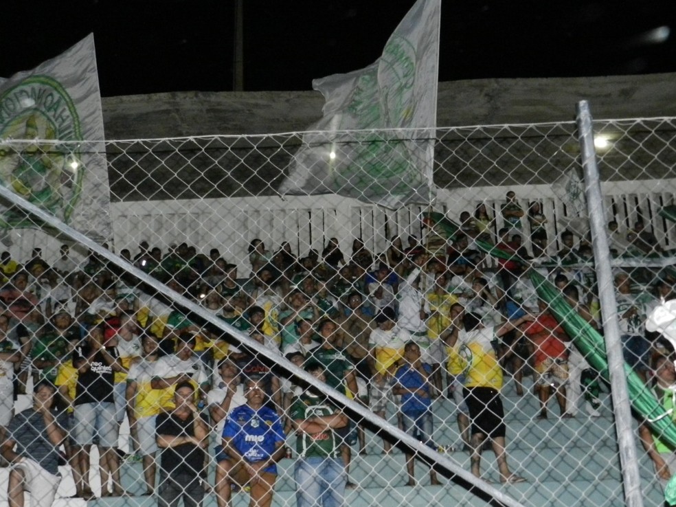 Torcida fez a festa no Est�dio Jos� Cavalcanti � Foto: Divulga��o / Nacional de Patos