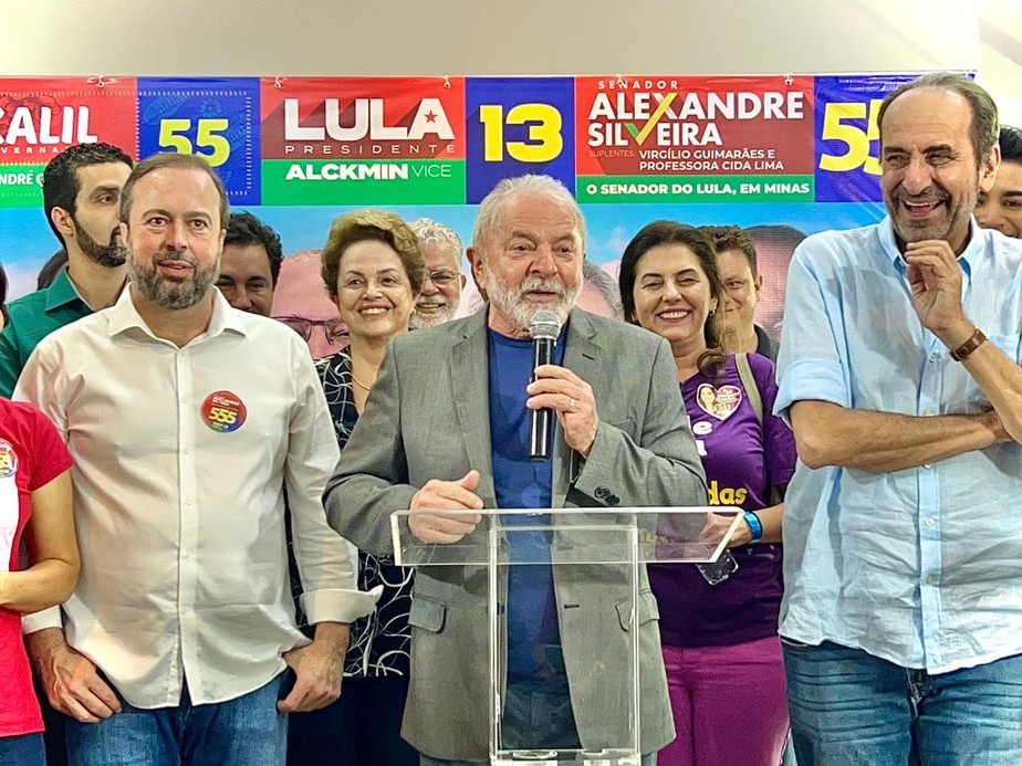 Lula em coletiva de imprensa no dia 23 de setembro em Ipatinga (MG)