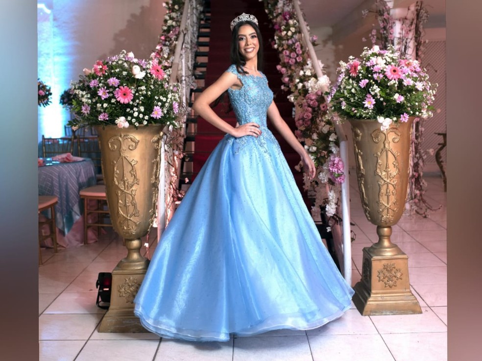 Amanda Brasil realizou a festa de 15 anos quando j� estava com 16 anos, devido aos adiamentos ocasionados pela pandemia. � Foto: FJ Studio/ Arquivo Pessoal