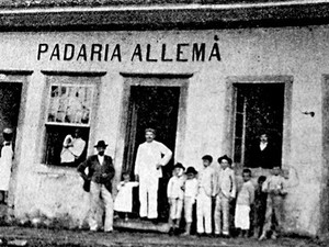 Painéis trarão resgates históricos sobre imigração alemã em São Paulo - Shopping Piracicaba (Foto: Divulgação/Shopping Piracicaba)