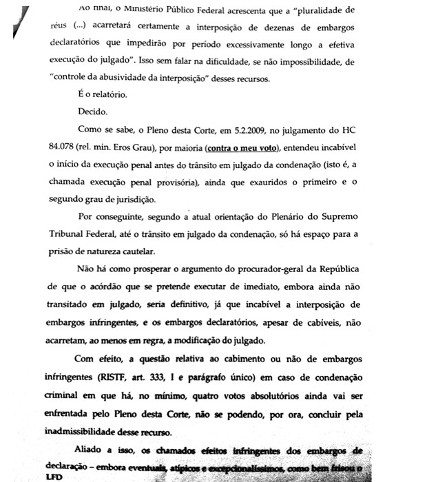 Página 2 da decisão de Joaquim Barbosa sobre o pedido de prisão imediata dos condenados no julgamento do mensalão (Foto: Reprodução)