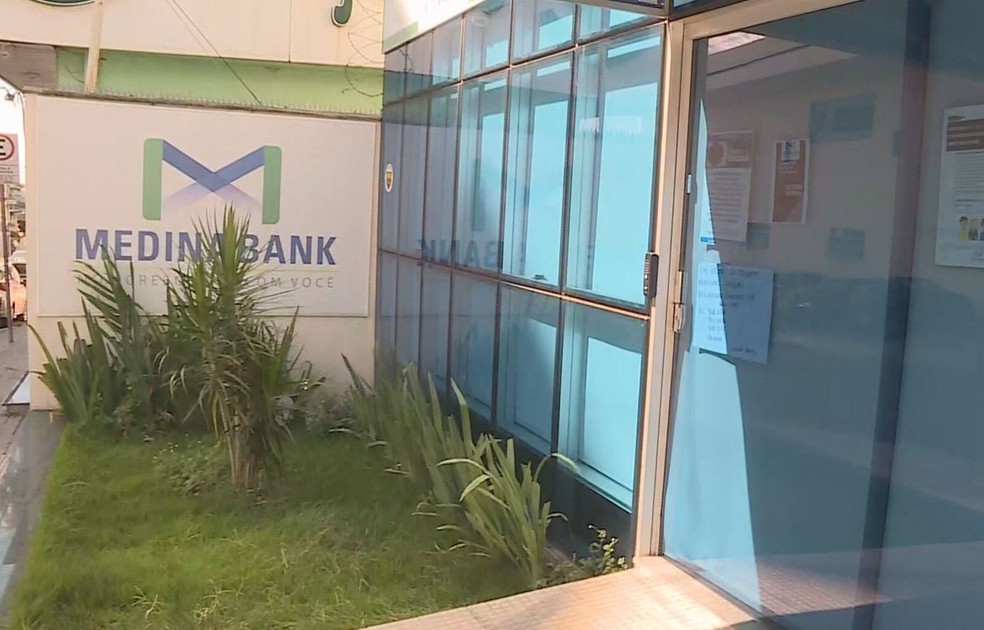 Medina Bank oferecia rendimentos de 15% ao mês, mas deixou de pagar investidores — Foto: Reprodução TV Globo