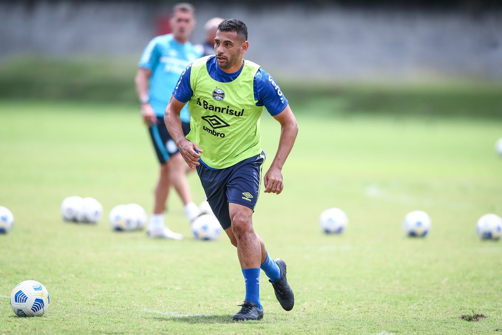 Diego Souza pode voltar ao Grmio aps deixar o clube  Foto: Lucas Uebel/Grmio FBPA