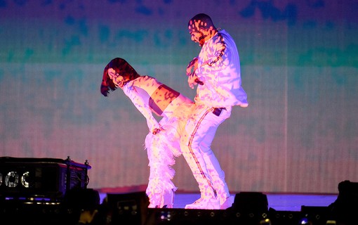 Performance de Rihanna e Dake