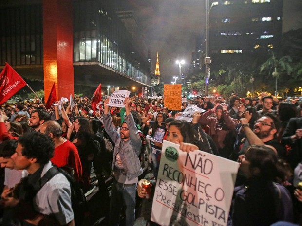 Manifestantes protestam contra o governo Temer na Avenida Paulista (Foto: Gabriela Biló/Estadão Conteúdo)