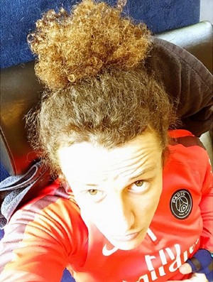 Os craques das tesouras comentam o cabelo de David Luiz