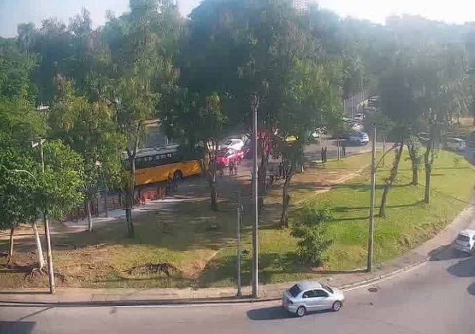 Duas pessoas morrem atropeladas por ônibus na Zona Norte do Rio