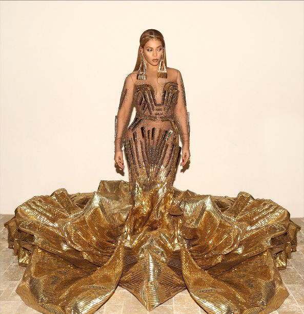 Os detalhes do vestido de Beyoncé para o Wearable Art Gala 2018 (Foto: Reprodução/Beyonce.com)