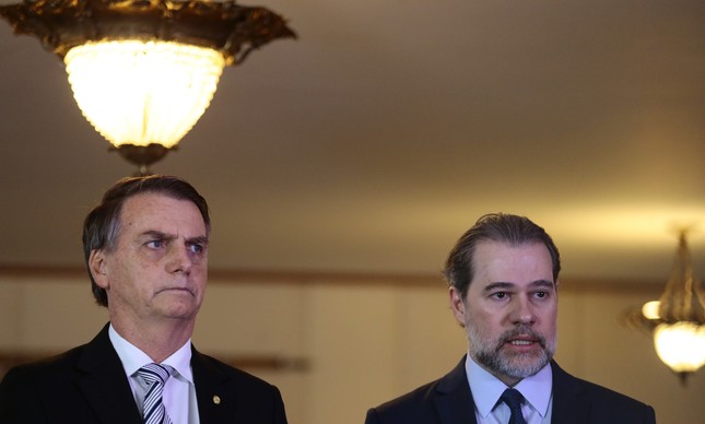 Jair Bolsonaro e Dias Toffoli em visita do presidente eleito ao STF