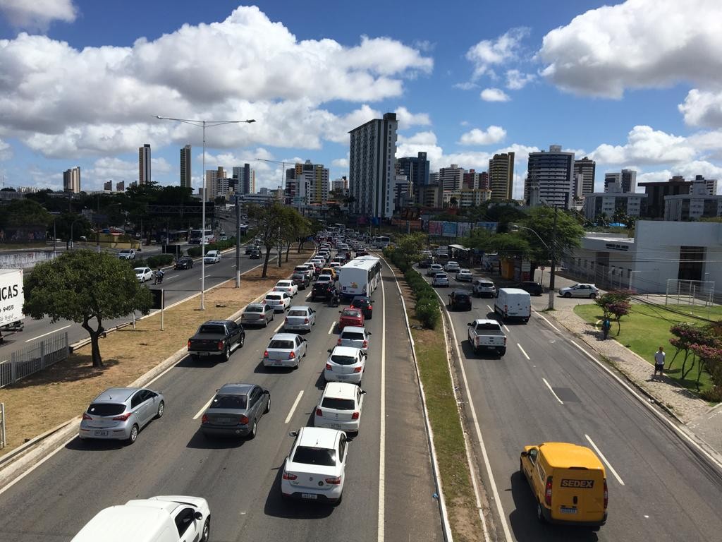 Veículos do RN com placas com final 2 devem quitar taxa de licenciamento até esta sexta (11)