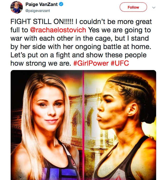 O tuíte no qual a lutadora Paige Van Zant celebrou a confirmação de sua luta contra Rachael Ostovich (Foto: Twitter)