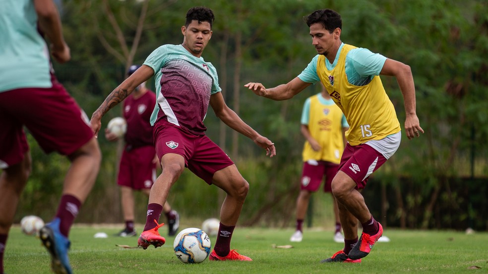 Evanilson e Ganso em treino do Fluminense — Foto: Lucas Merçon / FFC