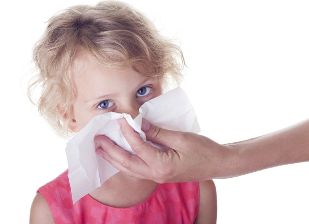 nariz limpar criança  (Foto: thinkstock)