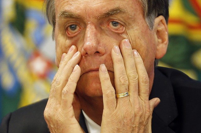 'New York Times' chama Bolsonaro de 'o menor e mais insignificante dos líderes' : Lauro Jardim