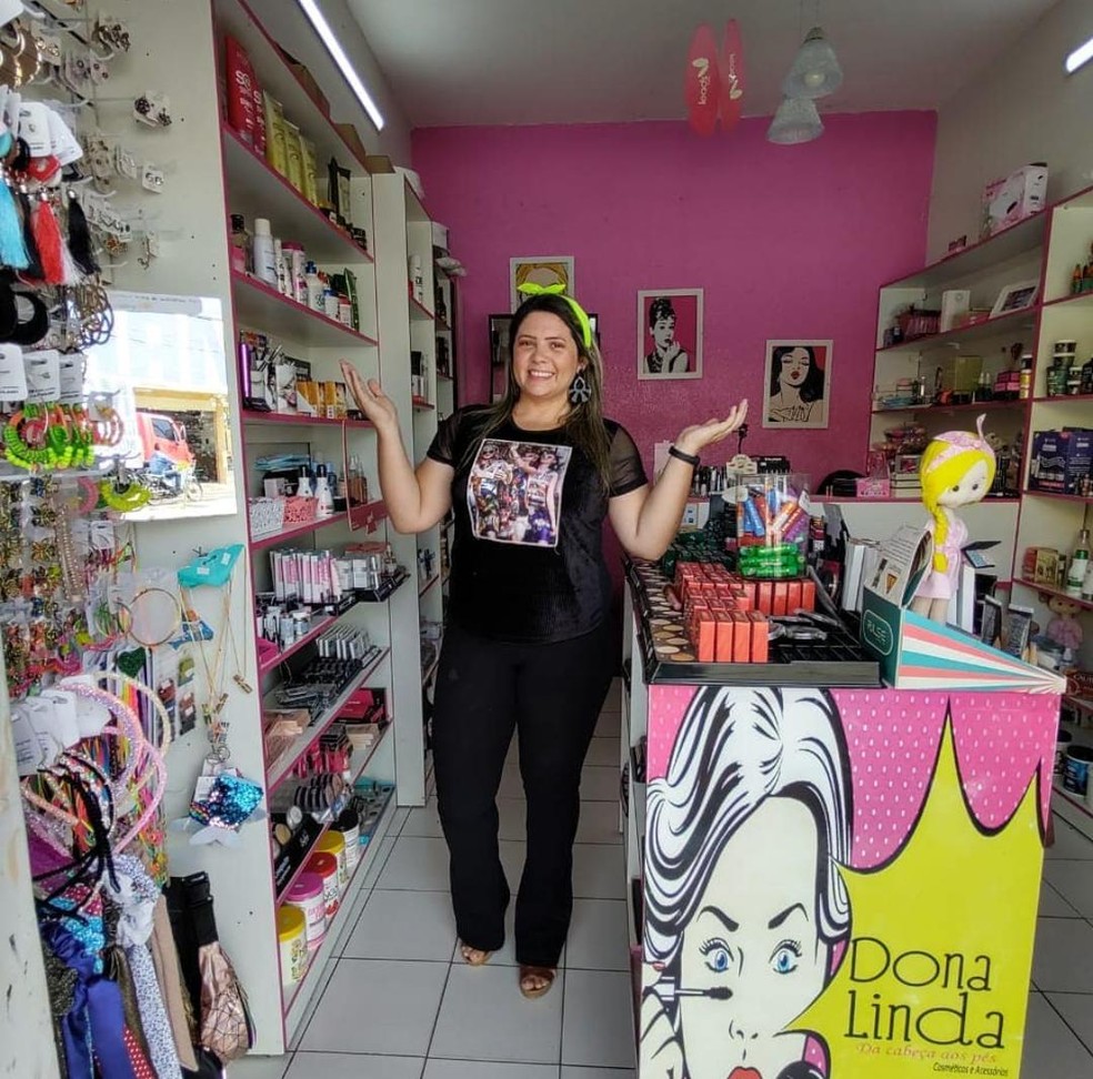 A empresária Lindemylla Frota teve sua loja furtada em R$ 10 mil pela funcionária menor de idade no Norte do PI — Foto: Divulgação Redes Sociais