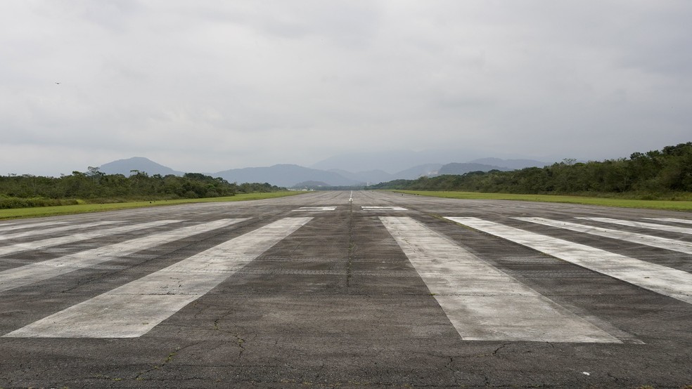 Segundo a prefeitura de Guarujá, a expectativa é que os primeiros voos do aeroporto da cidade aconteçam no segundo semestre de 2023.  — Foto: Divulgação/Prefeitura de Guarujá