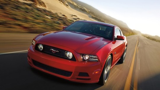 Ford é condenada a pagar mais de R$ 33 milhões para família de vítima de acidente com Mustang