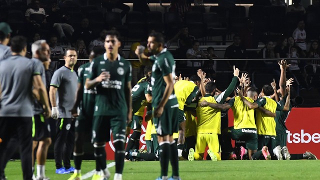 Comemoração do gol do Goiás contra o São Paulo