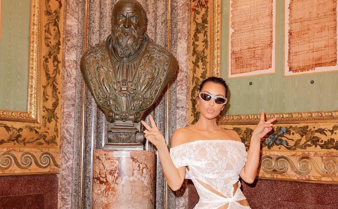Kim Kardashian em visita ao Vaticano (Foto: Reprodução/Instagram)