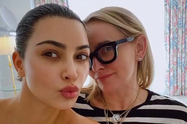 A socialite Kim Kardashian com a esteticista Joanna Czech (Foto: Instagram)